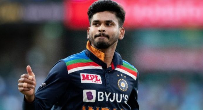 IND vs NZ 2021: श्रेयस अय्यर के अच्छे प्रदर्शन के बाद अजिंक्य रहाणे को ड्रॉप किया जा सकता है : दिनेश कार्तिक